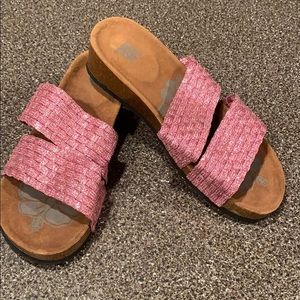 Metallic Pink Braided Muk Luks Sandals